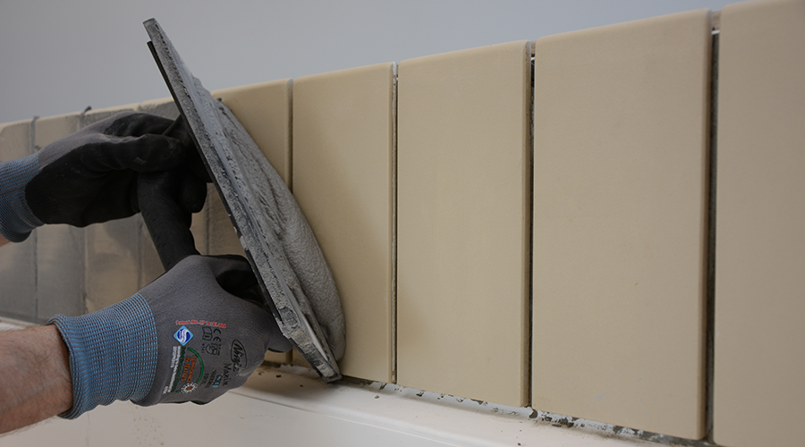 /files/news/cementbaseret-fuge-vs-epoxy.png